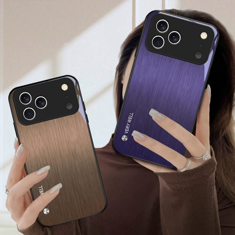 Minimalnie szczotkowane metalo – Phone Cases Metal recenzja i cena